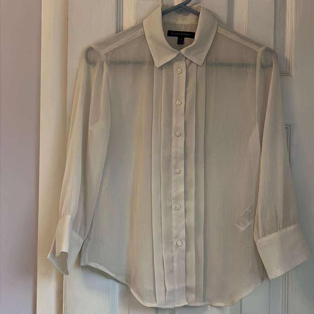 Banana Republic Quinn Swiss Dot Pleated Front Buttondown Blouse